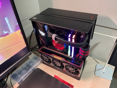 XTIA Xproto-ATX V2 ATX/MATX open layout pc case