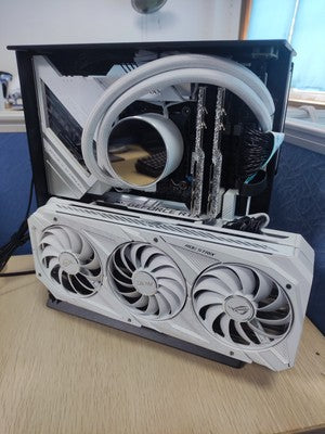 XTIA Xproto-ATX V2 ATX/MATX open layout pc case