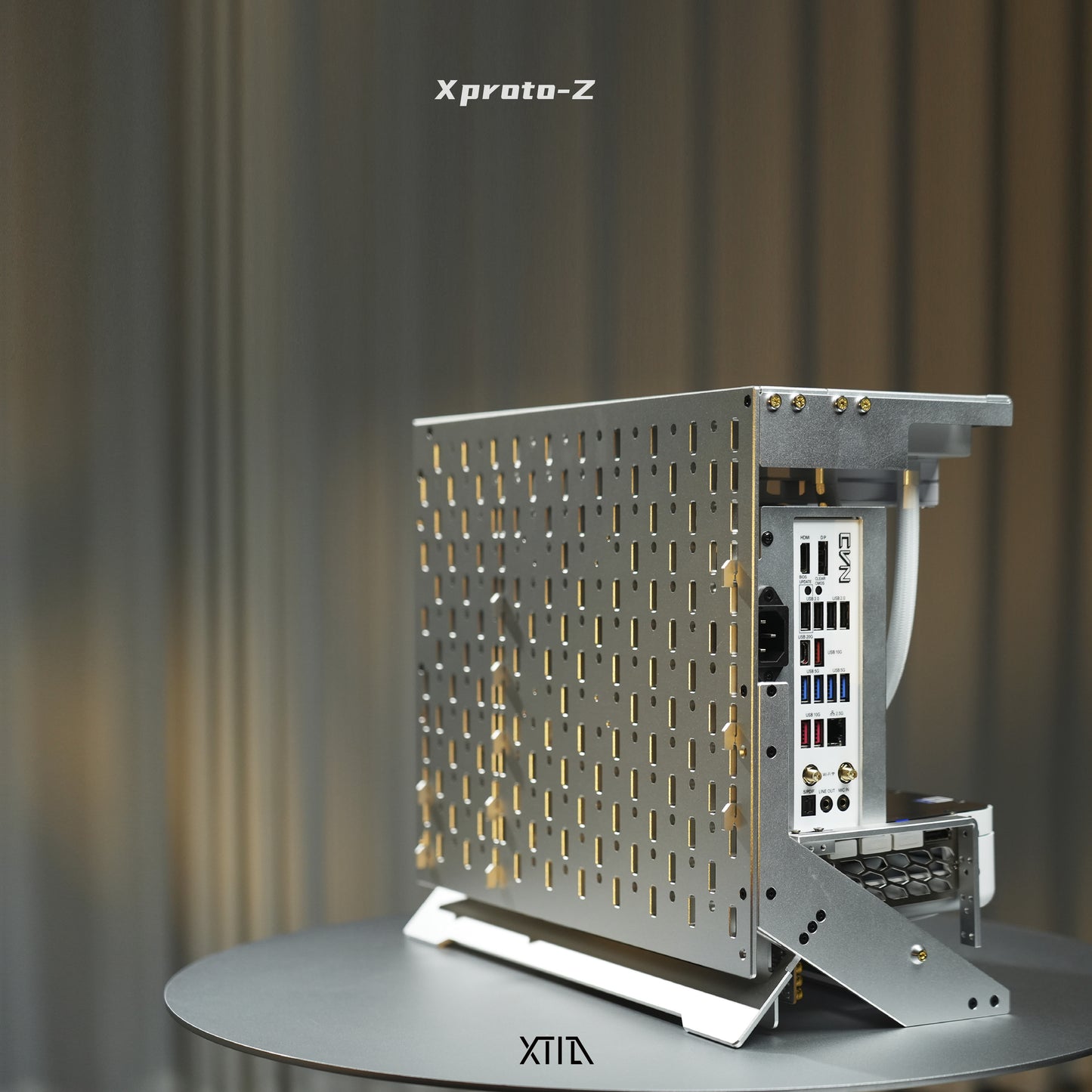 XTIA Xproto-Z MATX  Open Frame