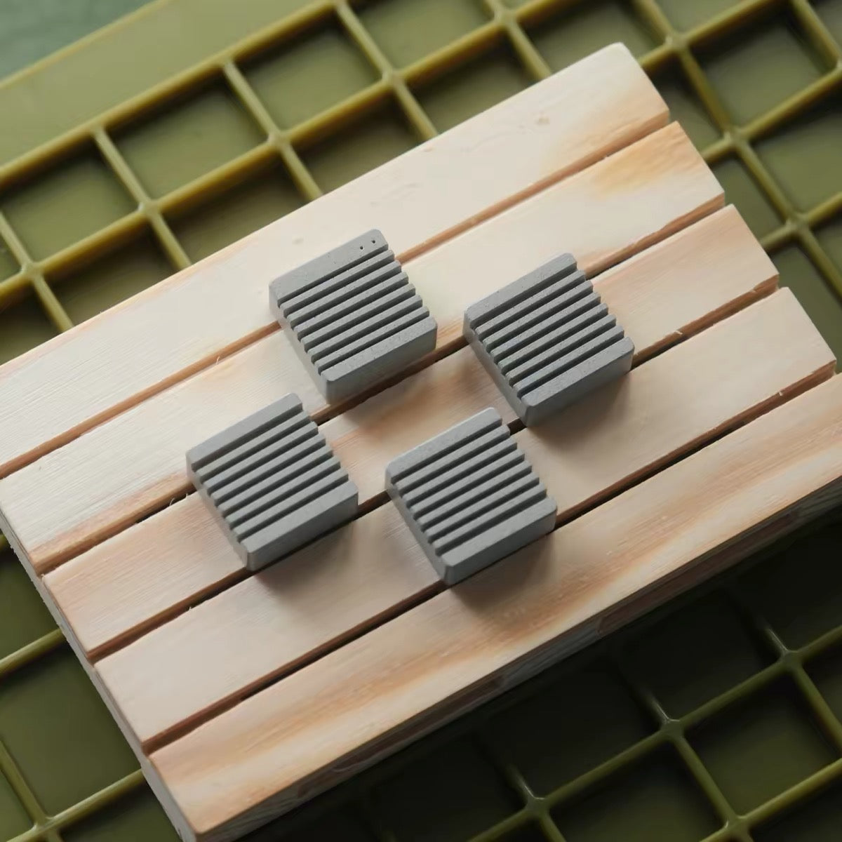 Redcap Retro Minimalist CNC Aluminum Metal Arrow Keycap Set for Mechanical Keyboards