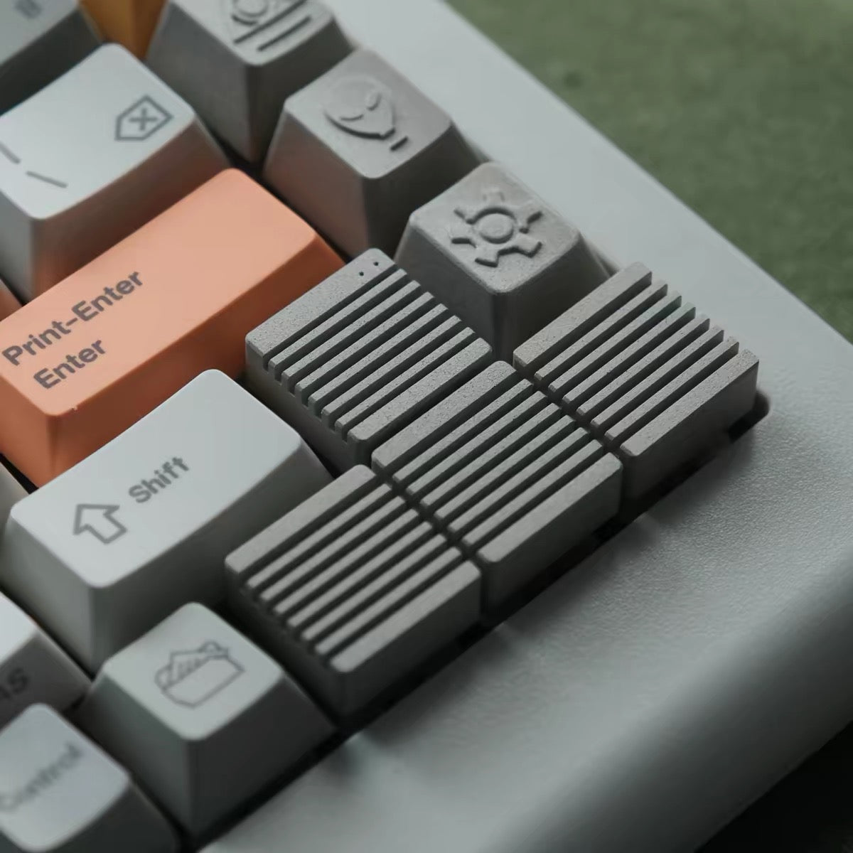 Redcap Retro Minimalist CNC Aluminum Metal Arrow Keycap Set for Mechanical Keyboards
