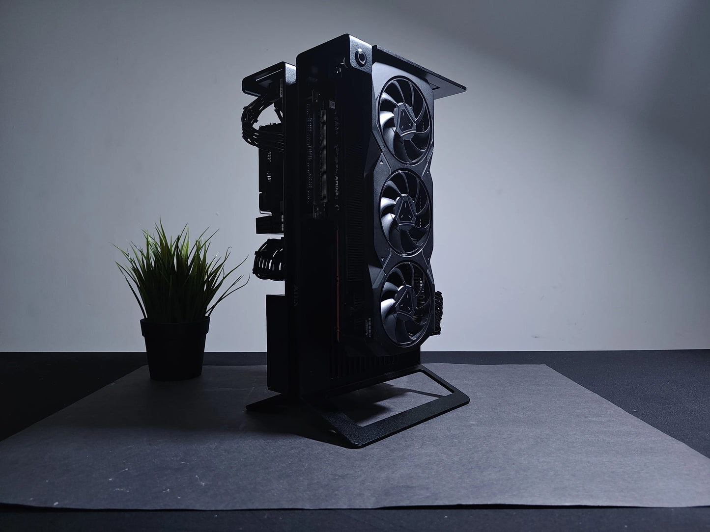 XTIA Xproto-L (V2)  case Open layout  ITX PC frame