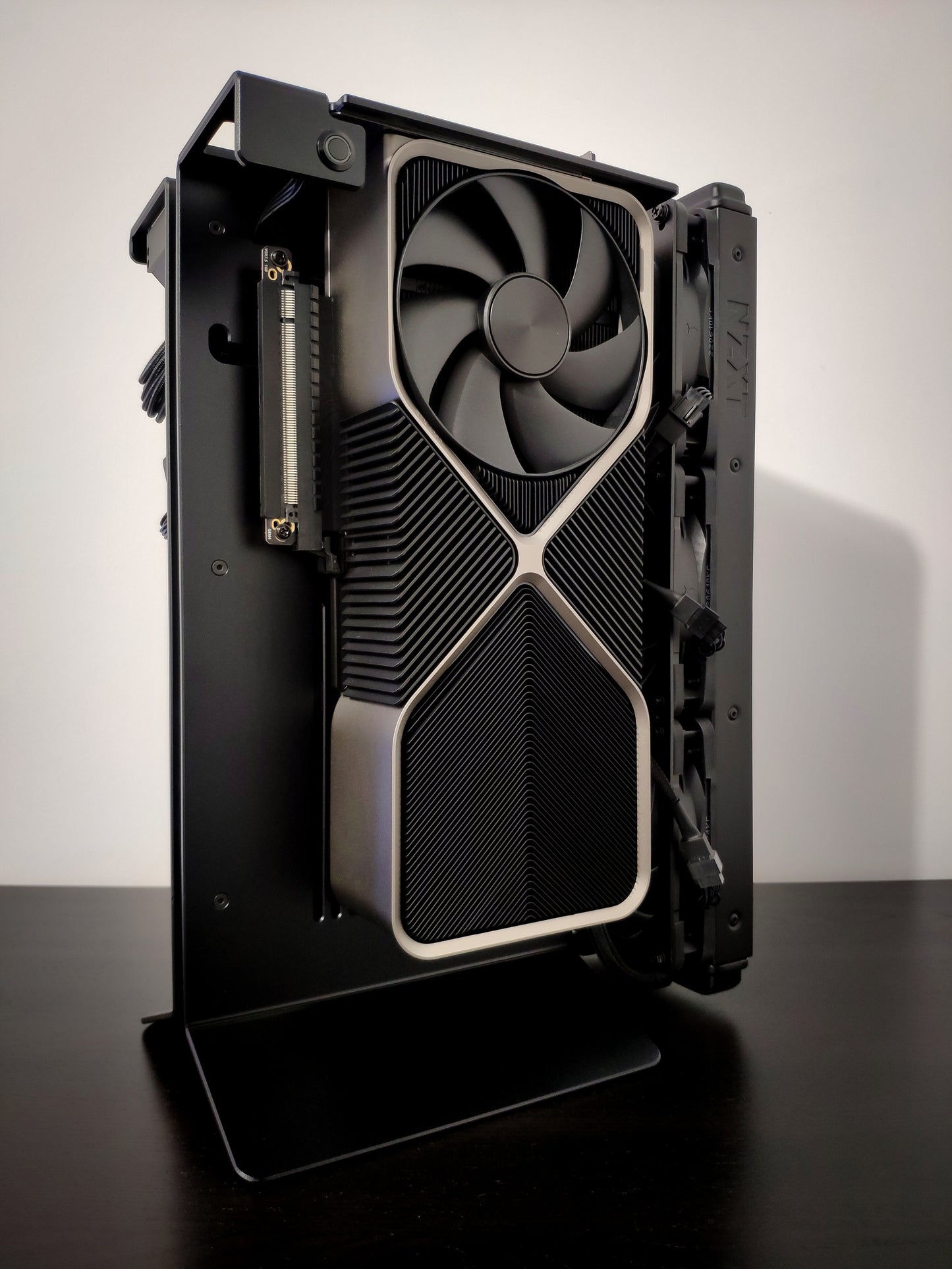 XTIA Xproto-L (V2)  case Open layout  ITX PC frame